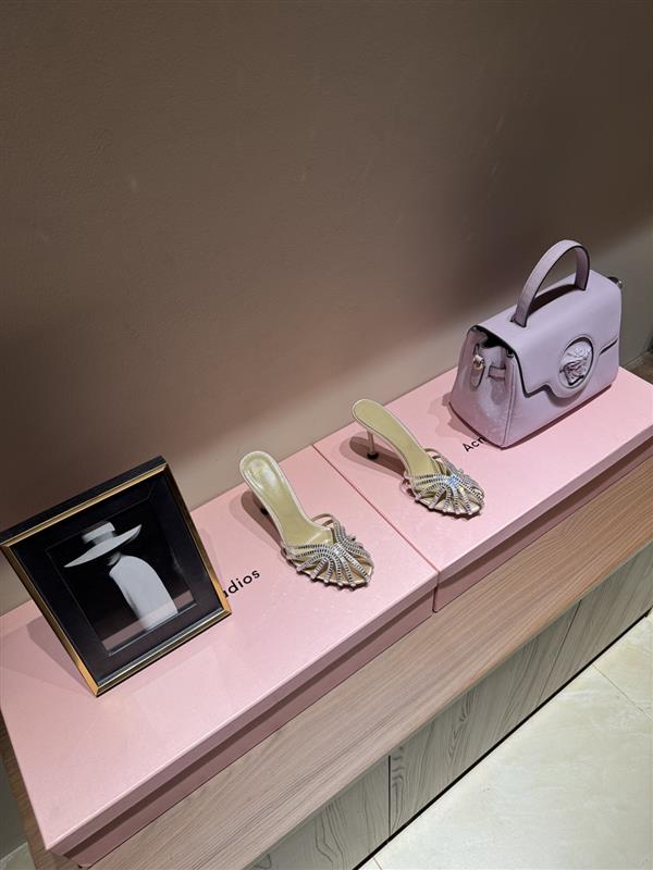 20251128101324561 300